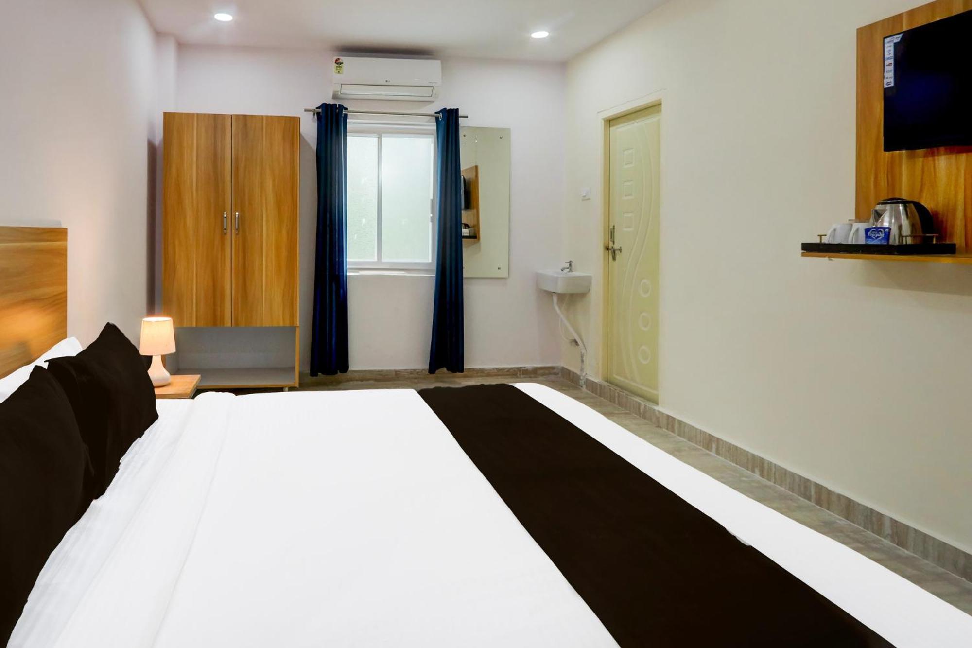 Hotel O Living Tree In Hyderabad Esterno foto